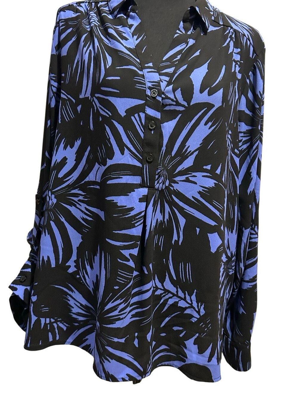 Dana Buchman Floral Blouse Blue Black Roll Tab Sleeve Career Split V-Neck Women
